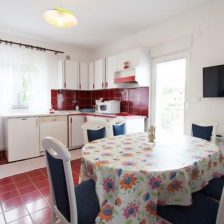 Apartman Kondic Omišalj Eksteriør bilde