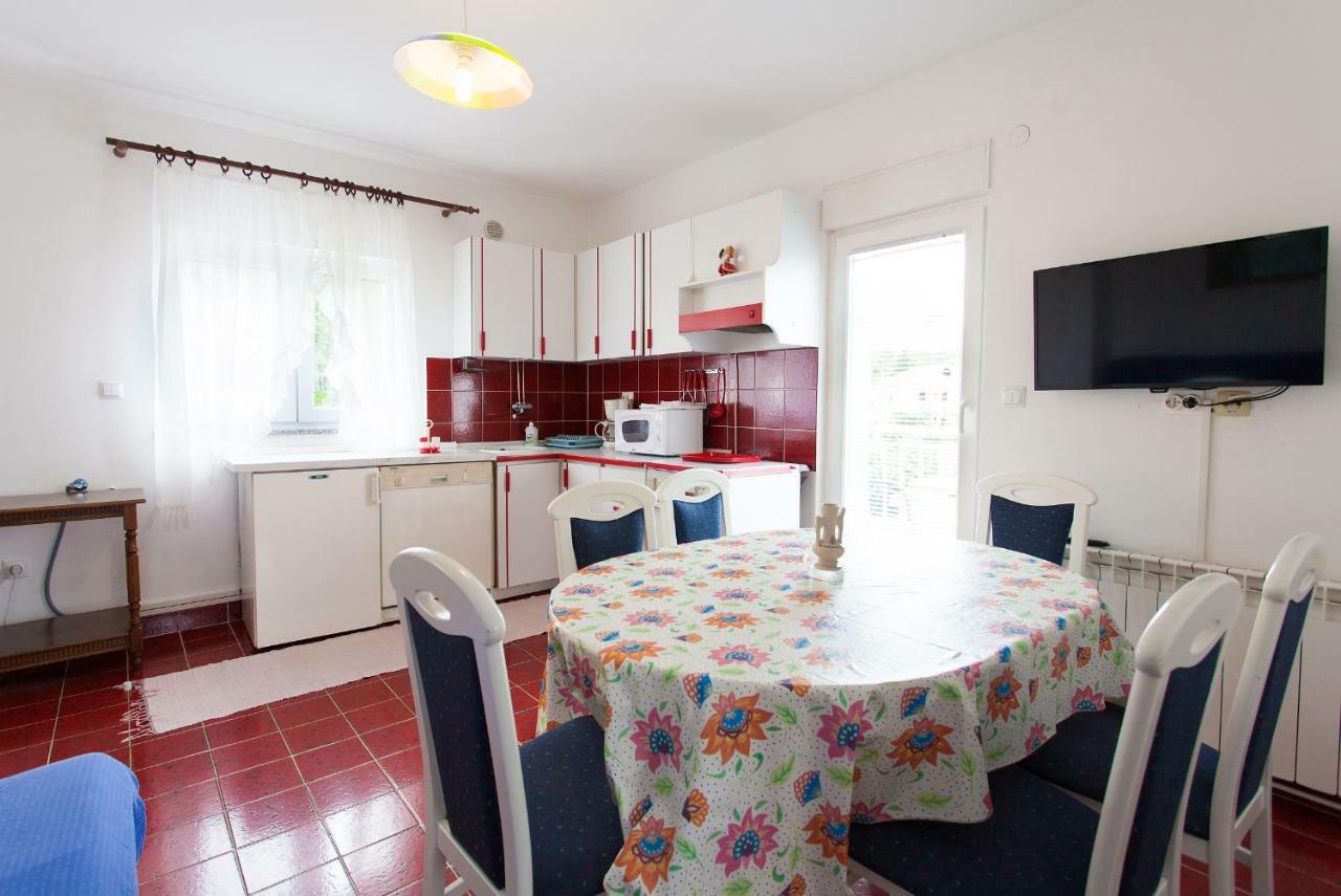 Apartman Kondic Omišalj Eksteriør bilde