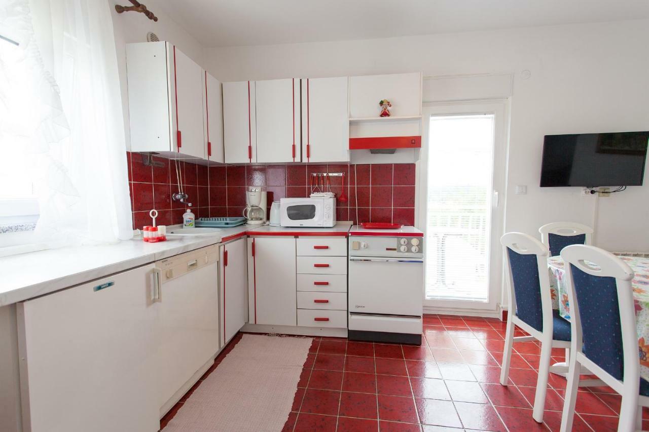 Apartman Kondic Omišalj Eksteriør bilde